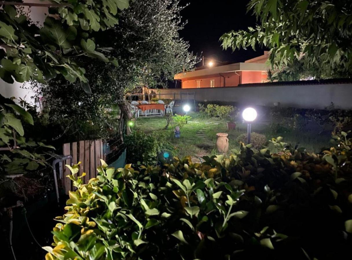 Frontemare Rooms Milazzo Bagian luar foto