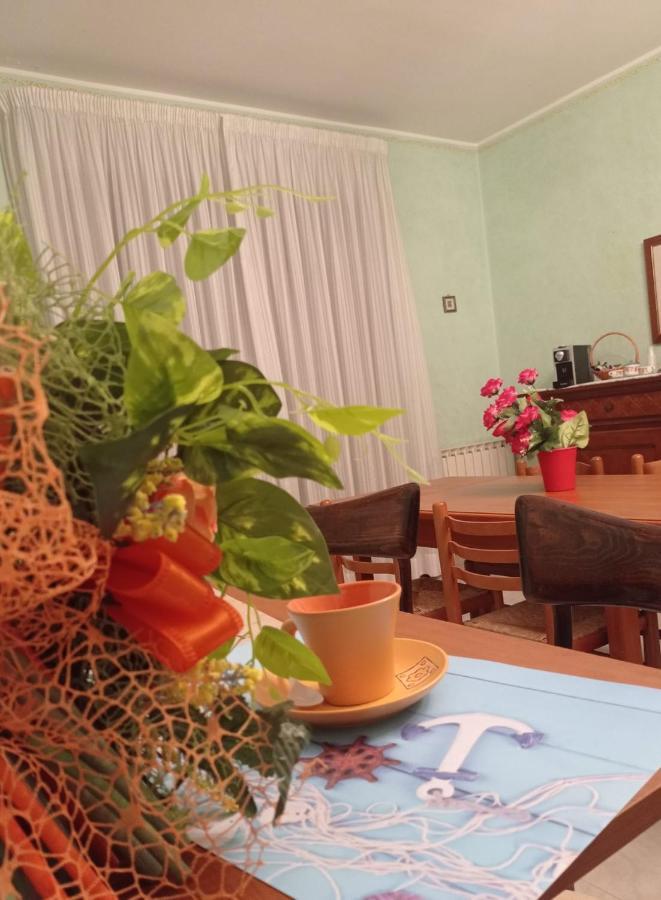 Frontemare Rooms Milazzo Bagian luar foto