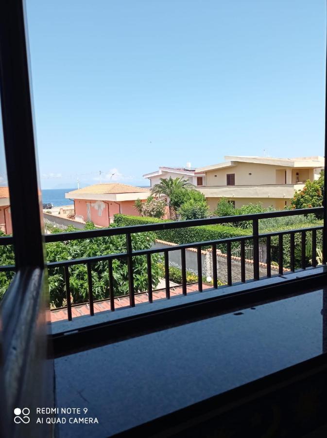 Frontemare Rooms Milazzo Bagian luar foto