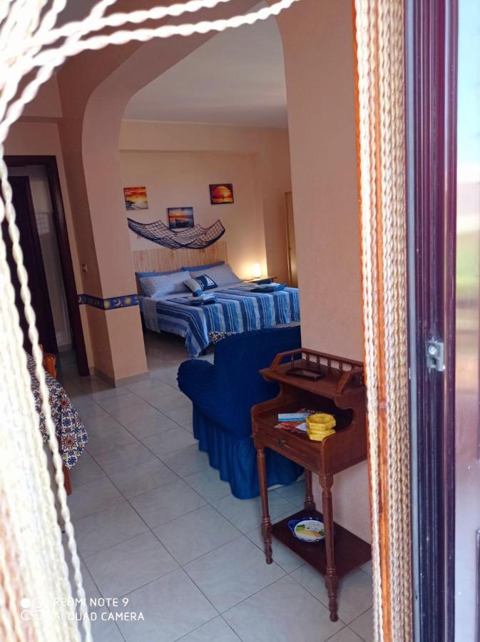 Frontemare Rooms Milazzo Bagian luar foto