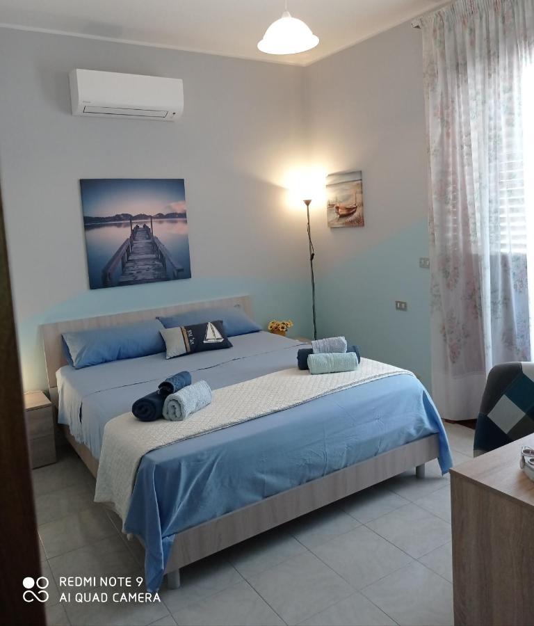 Frontemare Rooms Milazzo Bagian luar foto