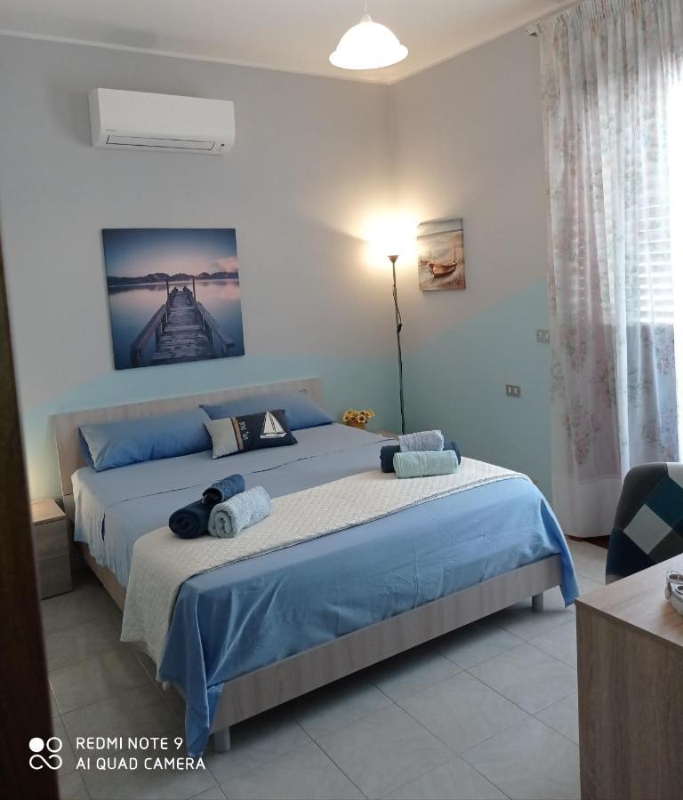 Short Less Apartment-Rooms Milazzo Bagian luar foto